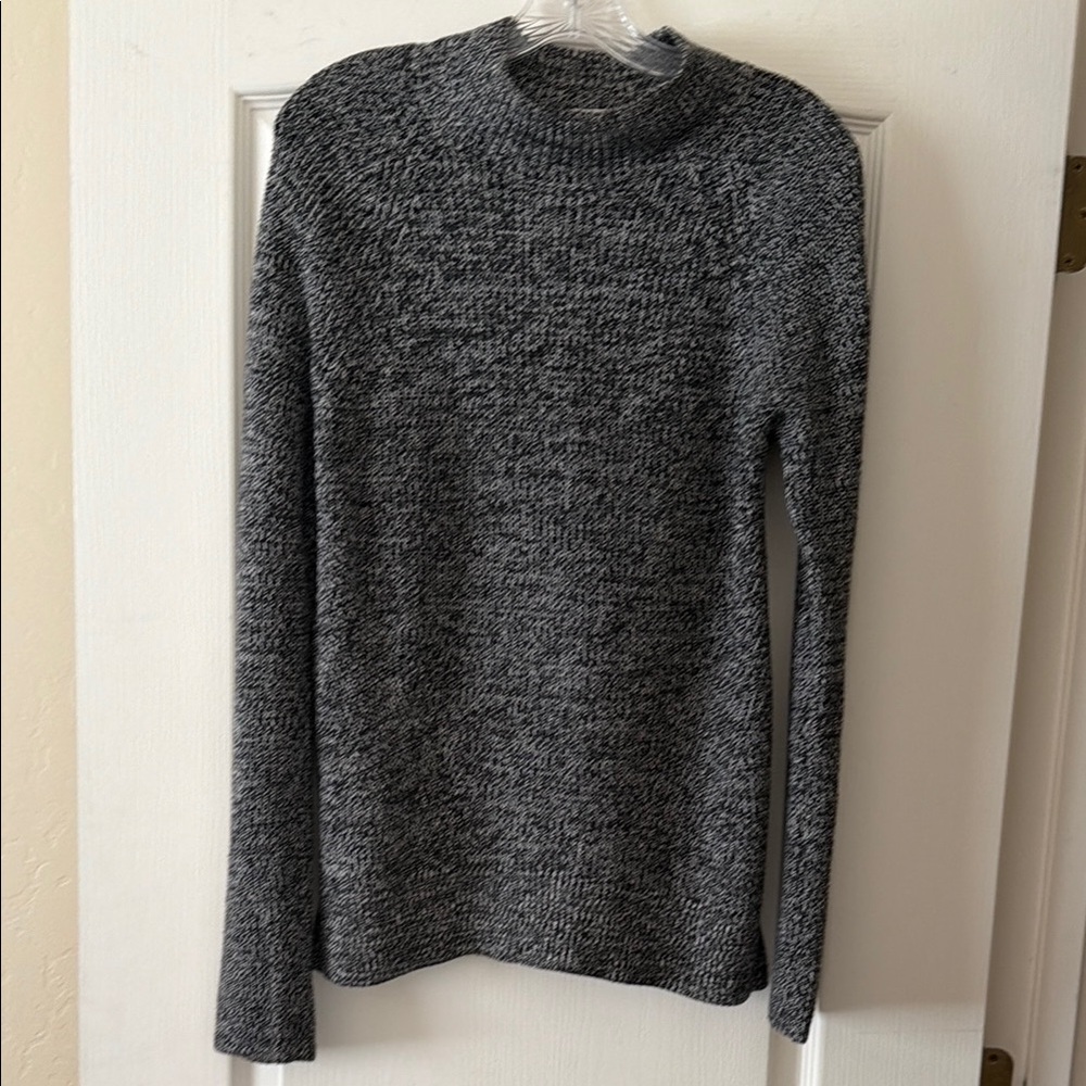 Women's Gray Sweater